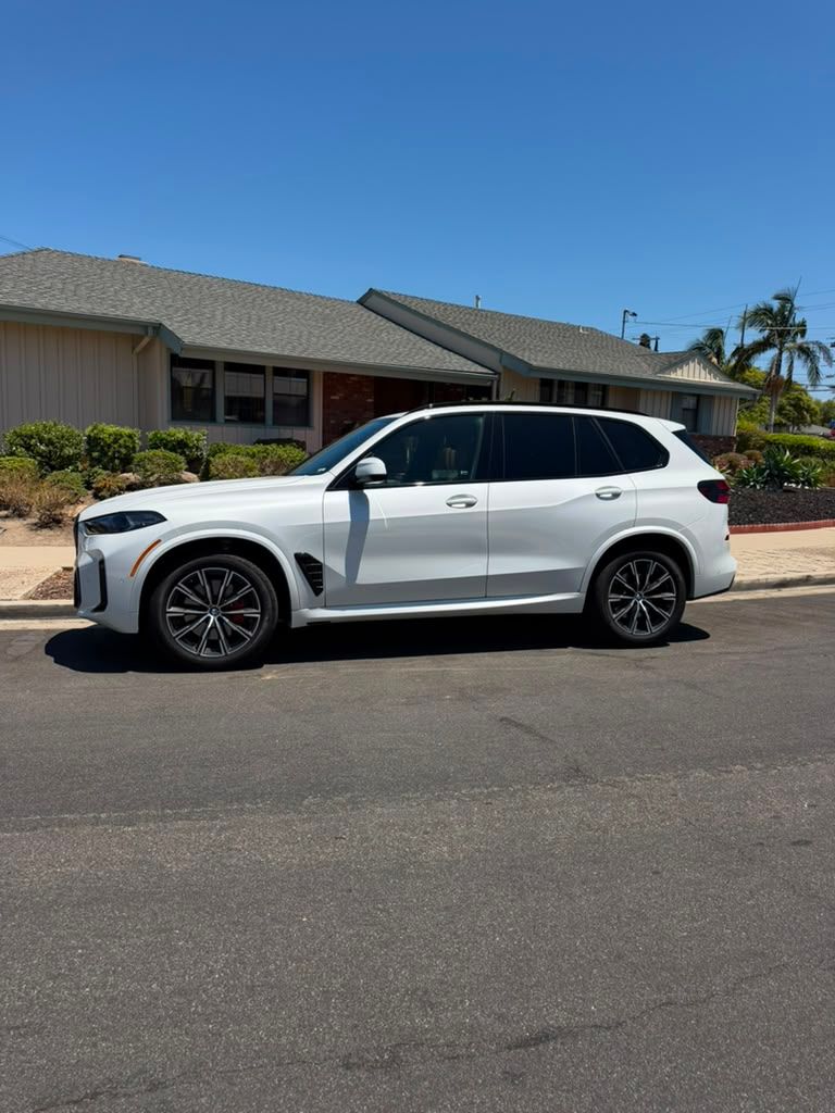 Used 2026 BMW X5 xDrive40i w/ M Sport Package AWD/4WD image 8