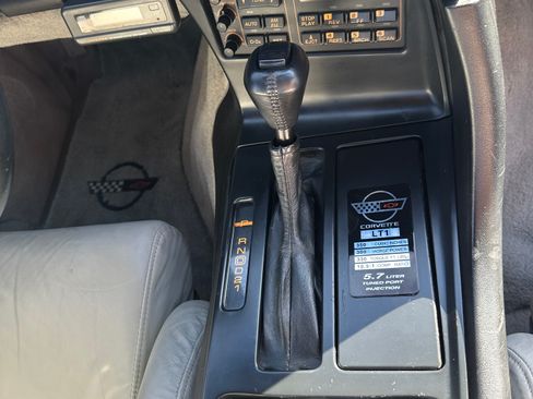 Used 1992 Chevrolet Corvette Coupe image 6