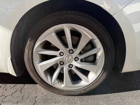 Used 2017 Acura ILX image 12