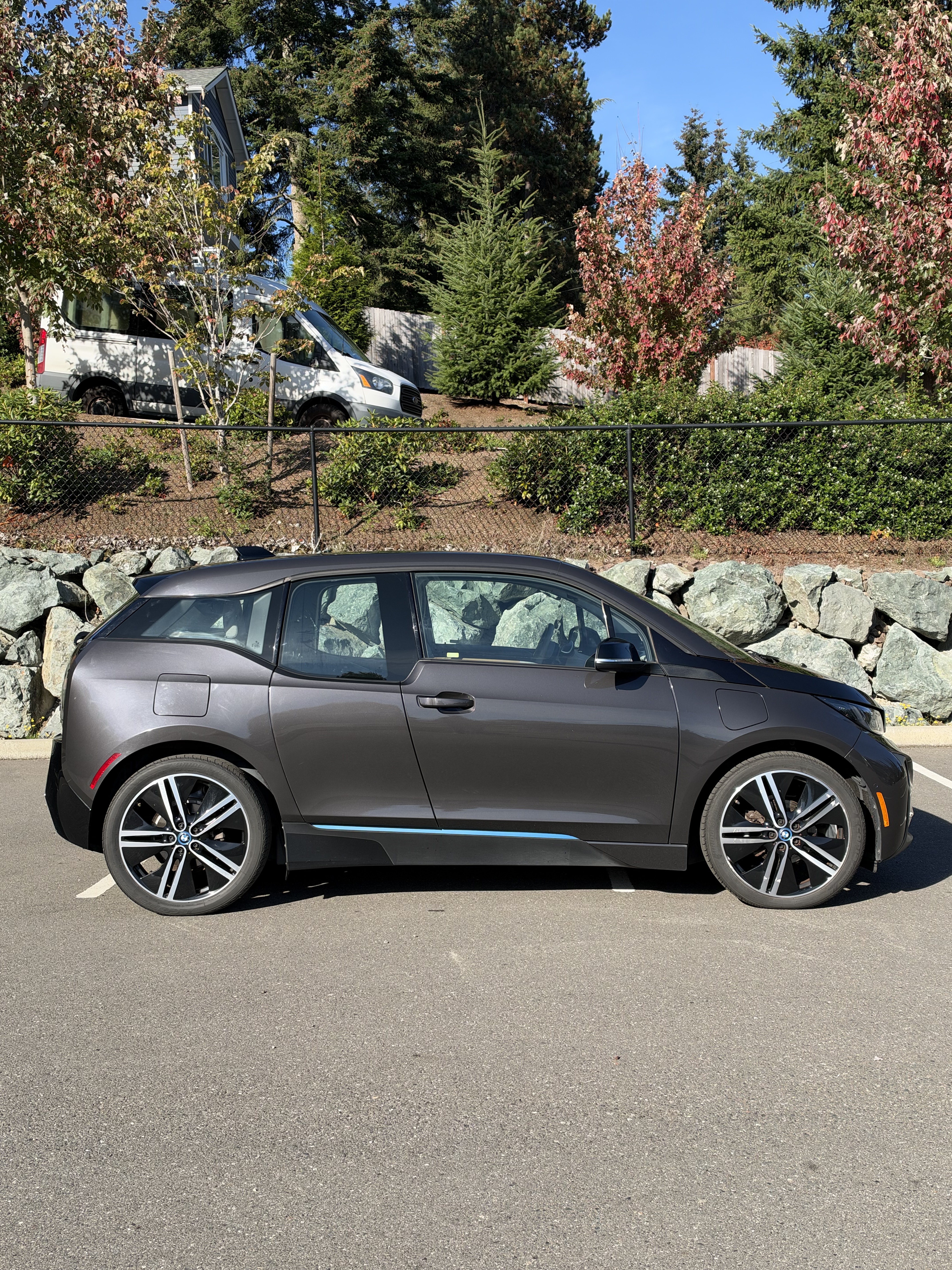 Used 2015 BMW i3 w/ Range Extender RWD image 6