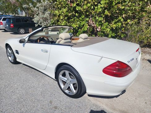 Used 2005 Mercedes-Benz SL 500 image 4