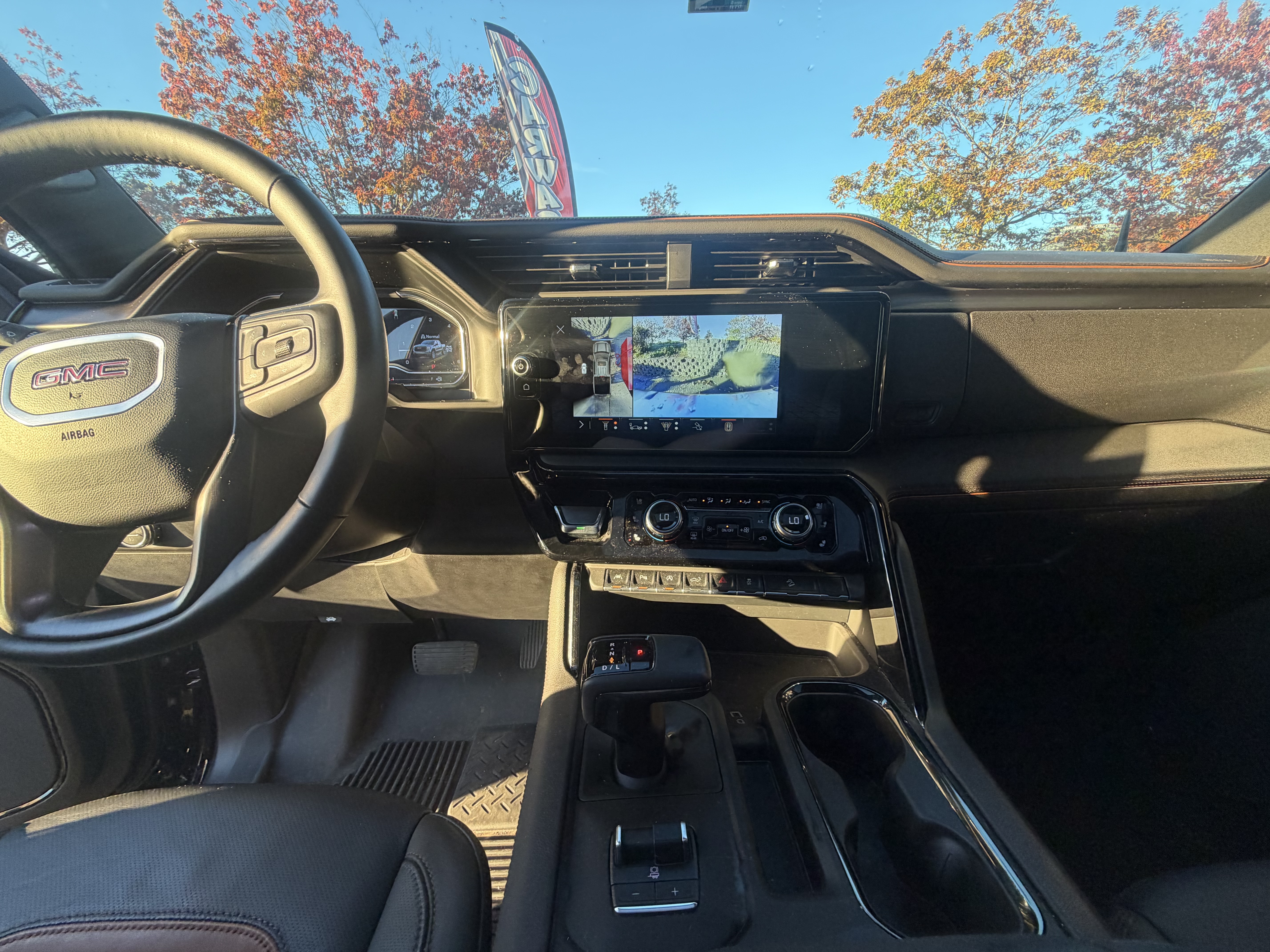 Used 2025 GMC Sierra 1500 AT4 w/ AT4 Premium Package AWD/4WD image 19