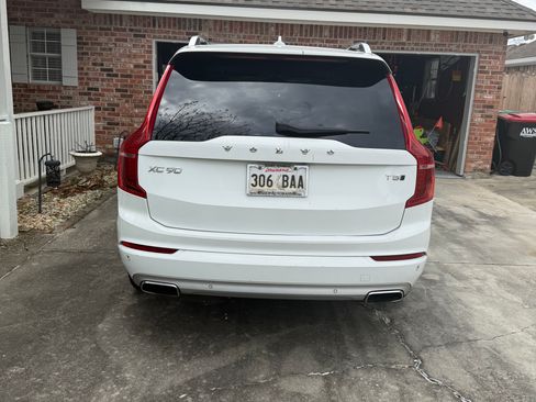 Used 2017 Volvo XC90 T5 Momentum w/ Momentum Plus Package image 4