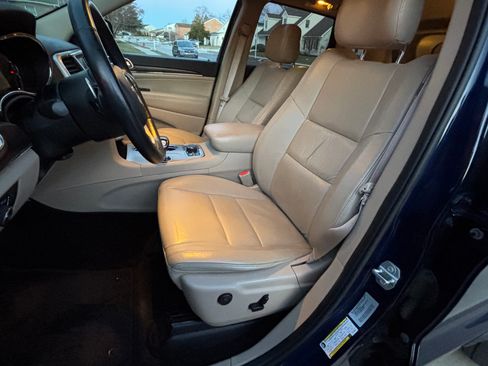 Used 2015 Jeep Grand Cherokee Limited image 17