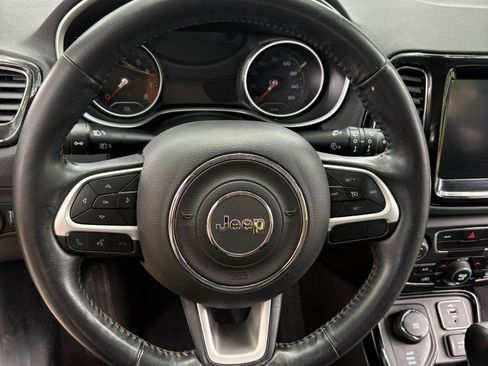 Used 2019 Jeep Compass Limited AWD/4WD image 6