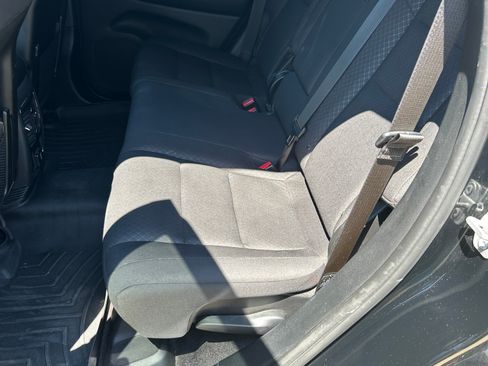 Used 2018 Jeep Grand Cherokee Laredo AWD/4WD image 15