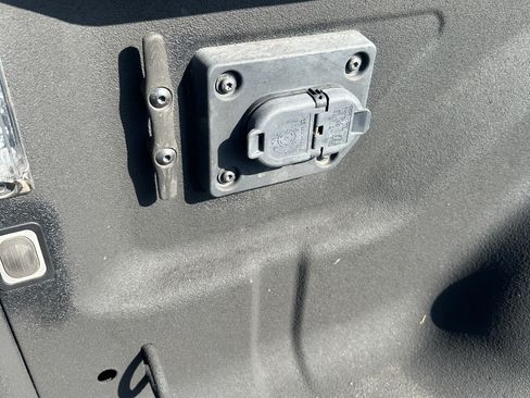 Used 2020 RAM 2500 Big Horn w/ Level 1 Equipment Group image 23