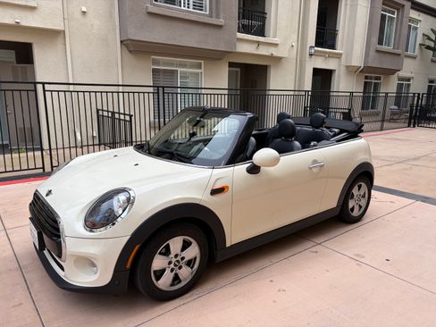 Used 2019 MINI Cooper Convertible w/ Signature Upholstery Package FWD image 30