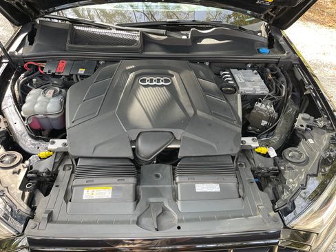 Used 2021 Audi Q7 3.0T Premium Plus w/ Premium Plus Package image 12