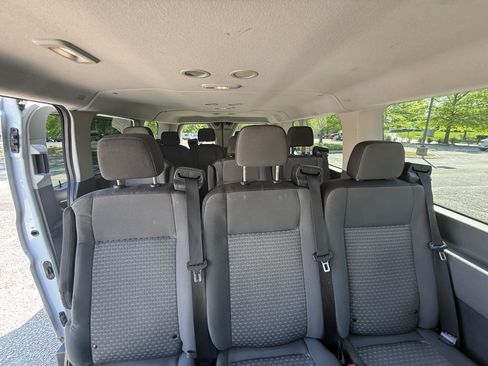 Used 2021 Ford Transit 350 XLT RWD image 14