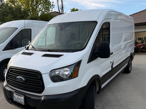 Used 2019 Ford Transit 250 148 Medium Roof image 1