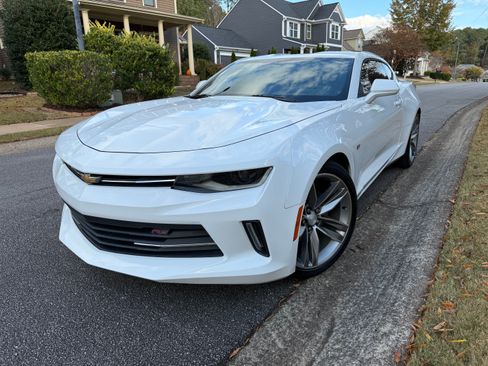 Used 2017 Chevrolet Camaro LT image 6