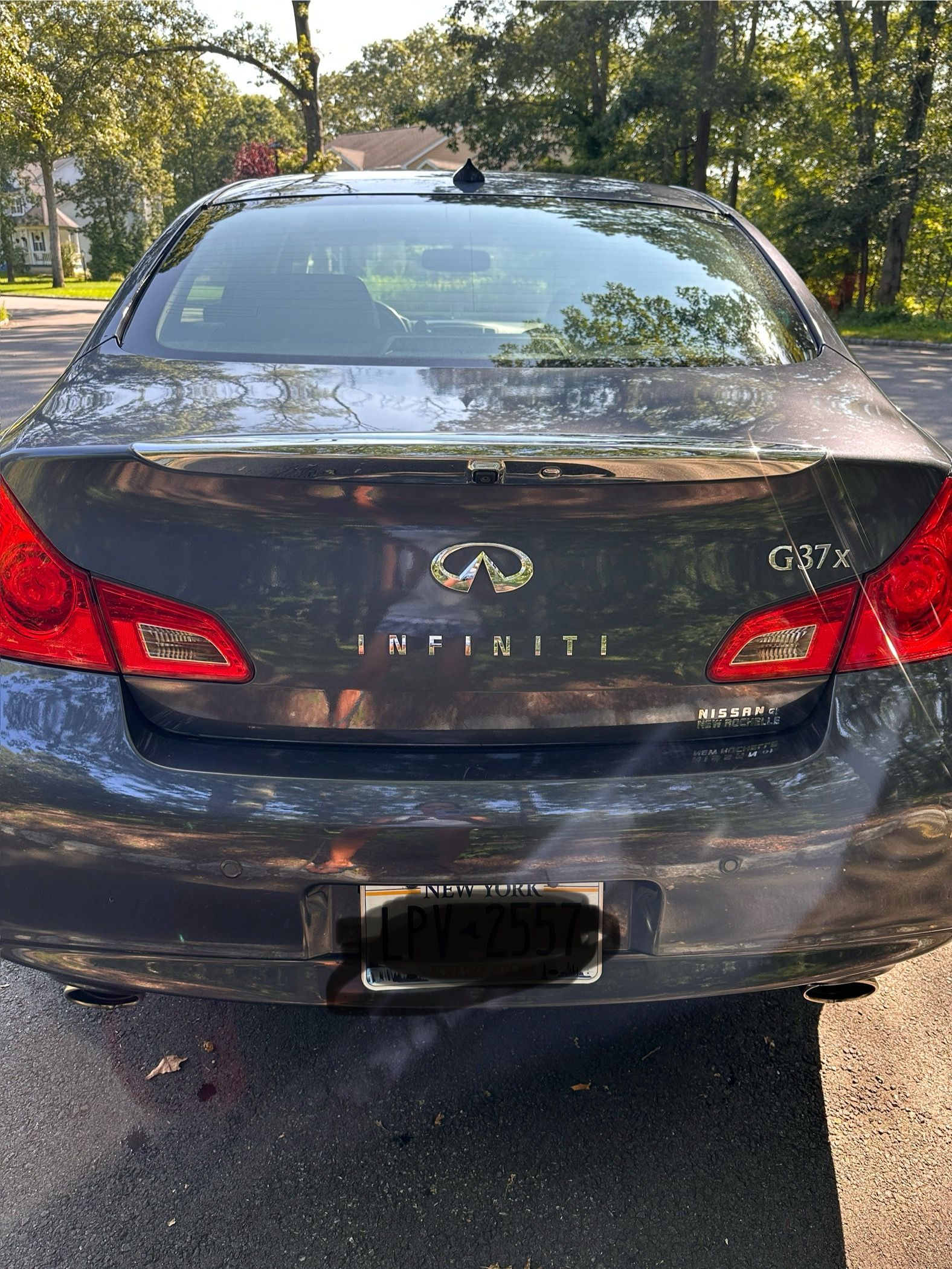 Used 2012 INFINITI G37 x Sedan w/ Premium Pkg AWD/4WD image 11