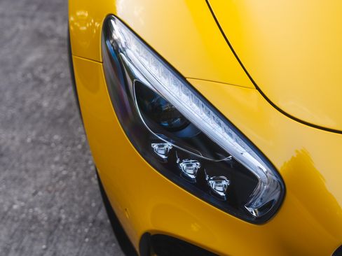 Used 2017 Mercedes-Benz AMG GT S image 15