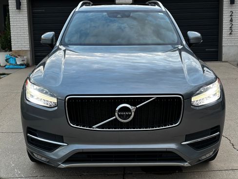Used 2018 Volvo XC90 T5 Momentum w/ Convenience Package AWD/4WD image 10