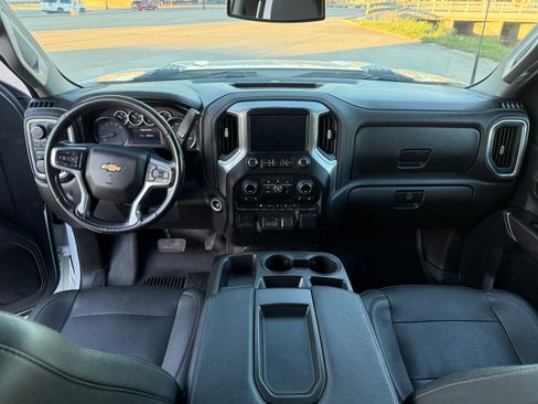 Used 2021 Chevrolet Silverado 2500 LTZ AWD/4WD image 12