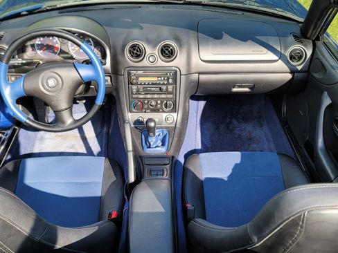 Used 1999 MAZDA MX-5 Miata 10th Anniversary Edition image 11