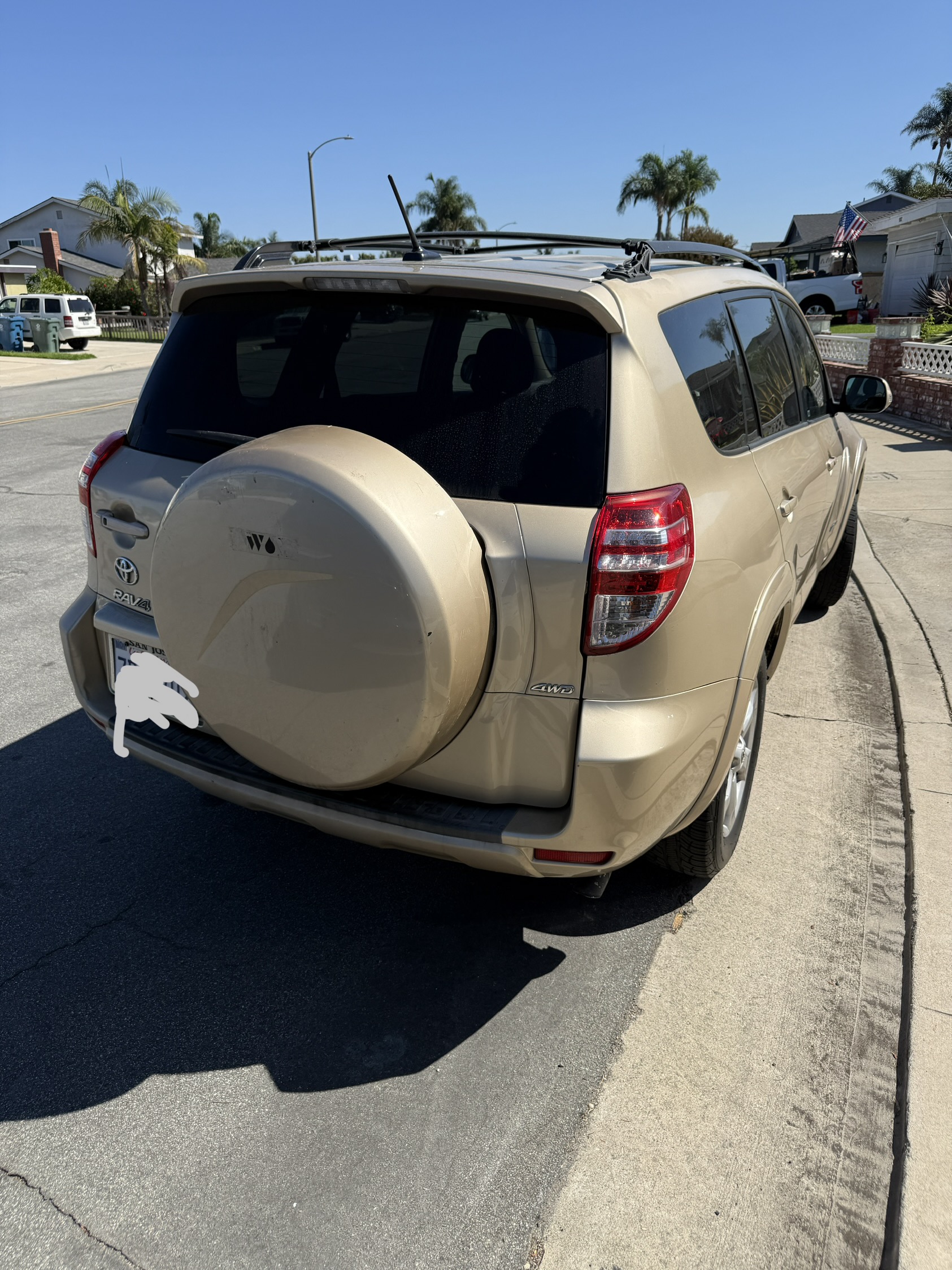 Used 2011 Toyota RAV4 Limited AWD/4WD image 5
