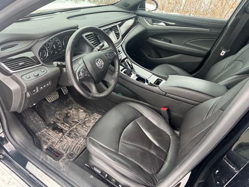 Used 2019 Buick LaCrosse Avenir w/ Driver Confidence Package II image 11