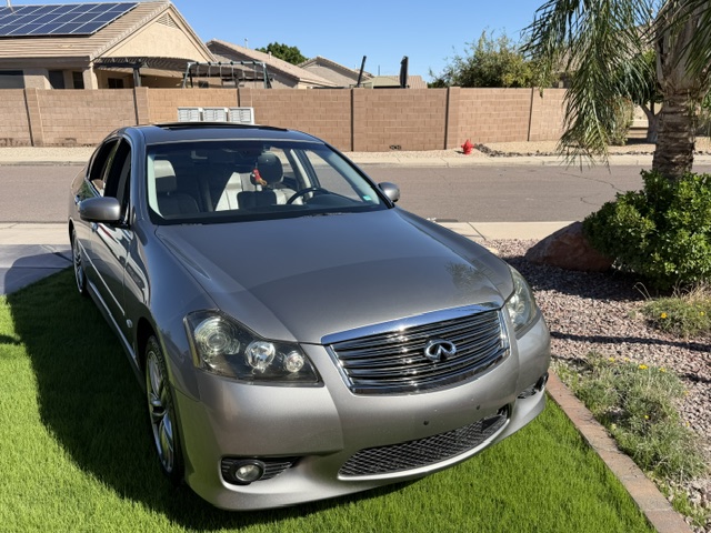 Used 2008 INFINITI M35 w/ Technology Pkg RWD image 2