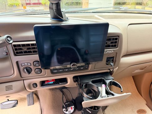 Used 2004 Ford Excursion Limited image 25