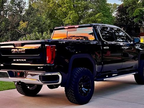 Used 2019 GMC Sierra 1500 SLT image 12