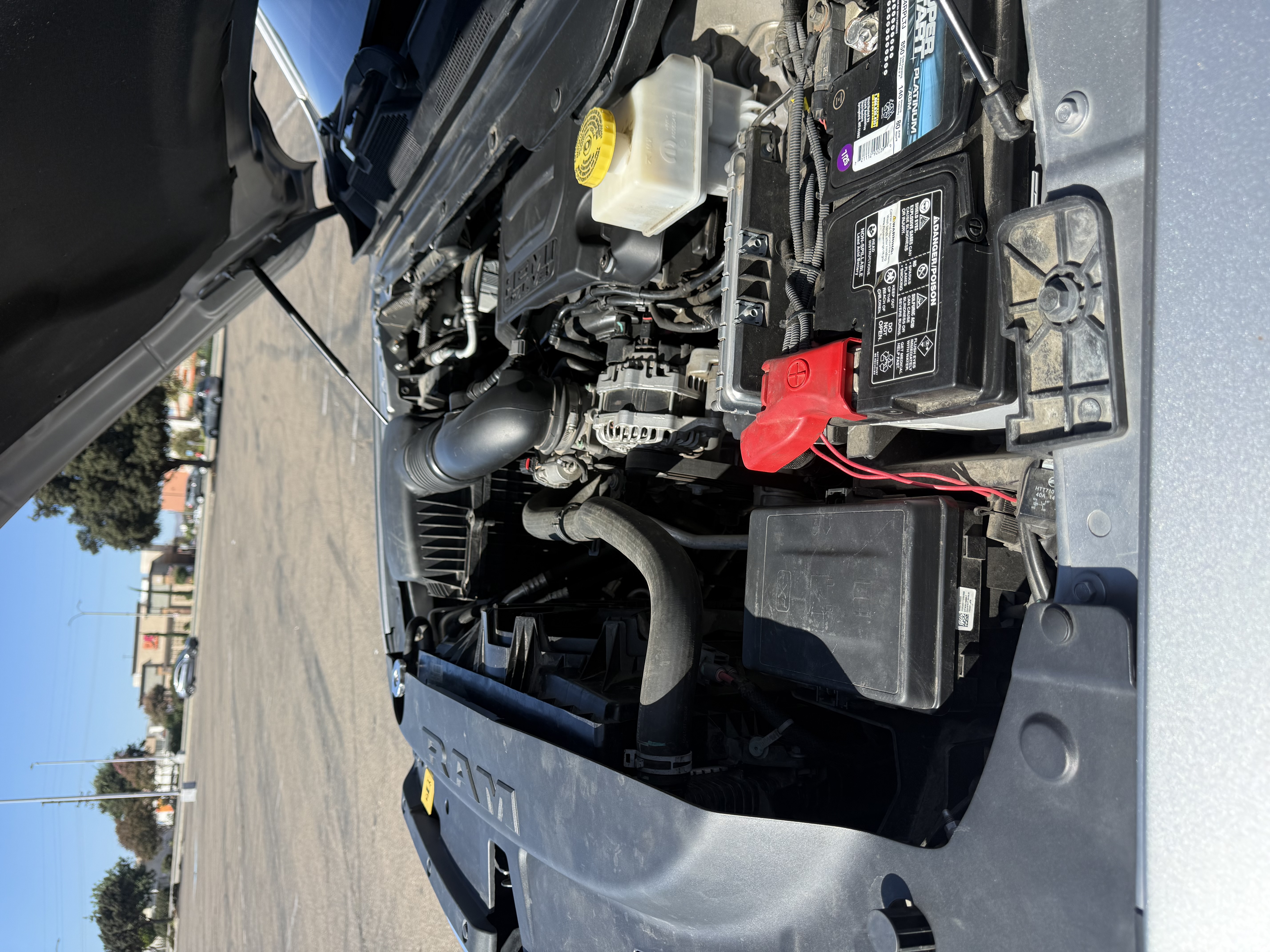 Used 2022 RAM 1500 Laramie AWD/4WD image 16