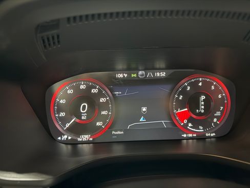 Used 2021 Volvo XC60 T6 Inscription AWD/4WD image 16