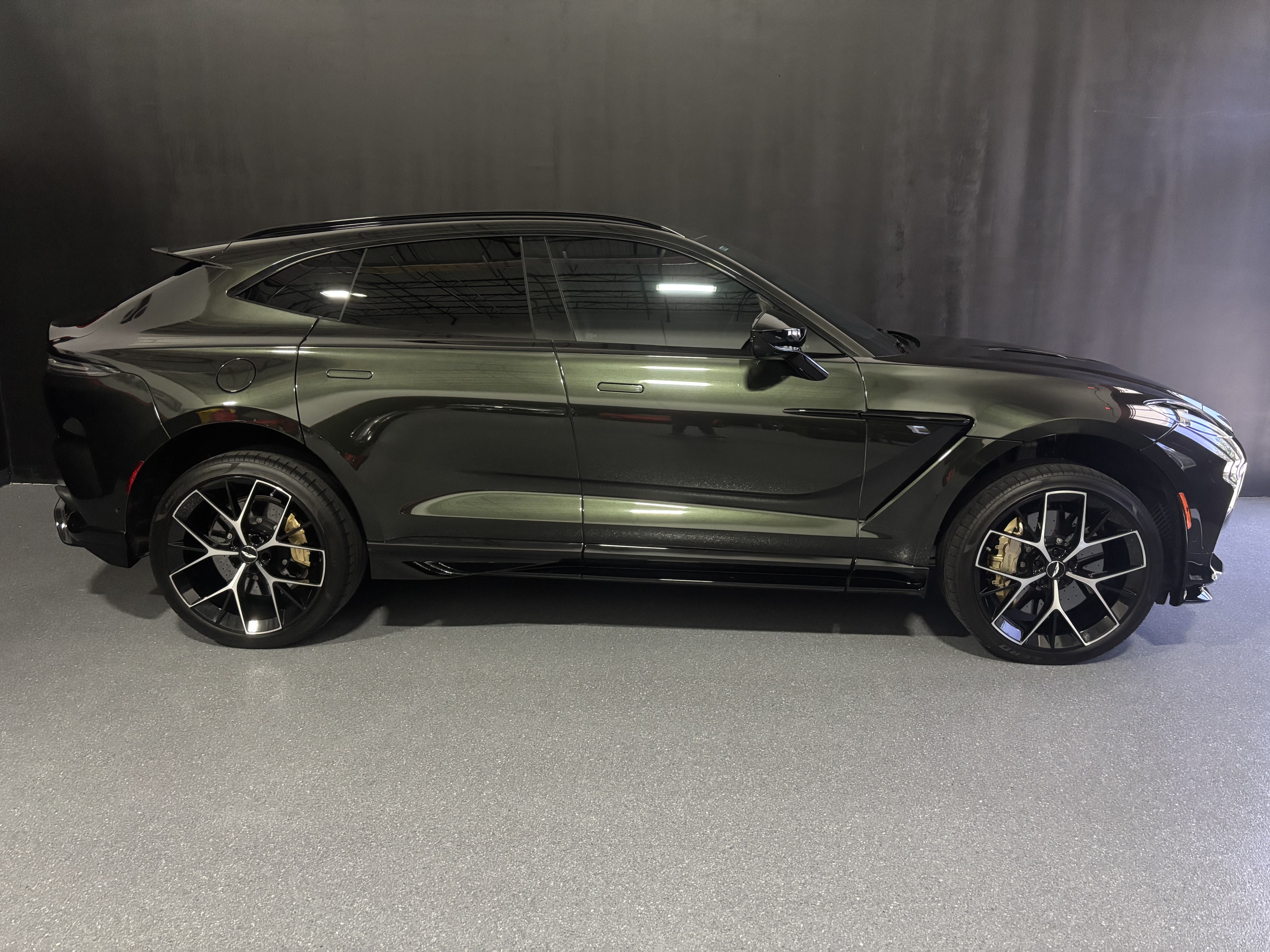 Used 2024 Aston Martin DBX 707 AWD/4WD image 4