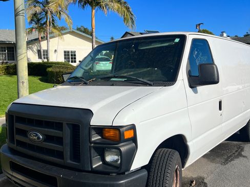 Used 2011 Ford E-150 and Econoline 150 w/ Commercial Cargo Van Pkg image 1