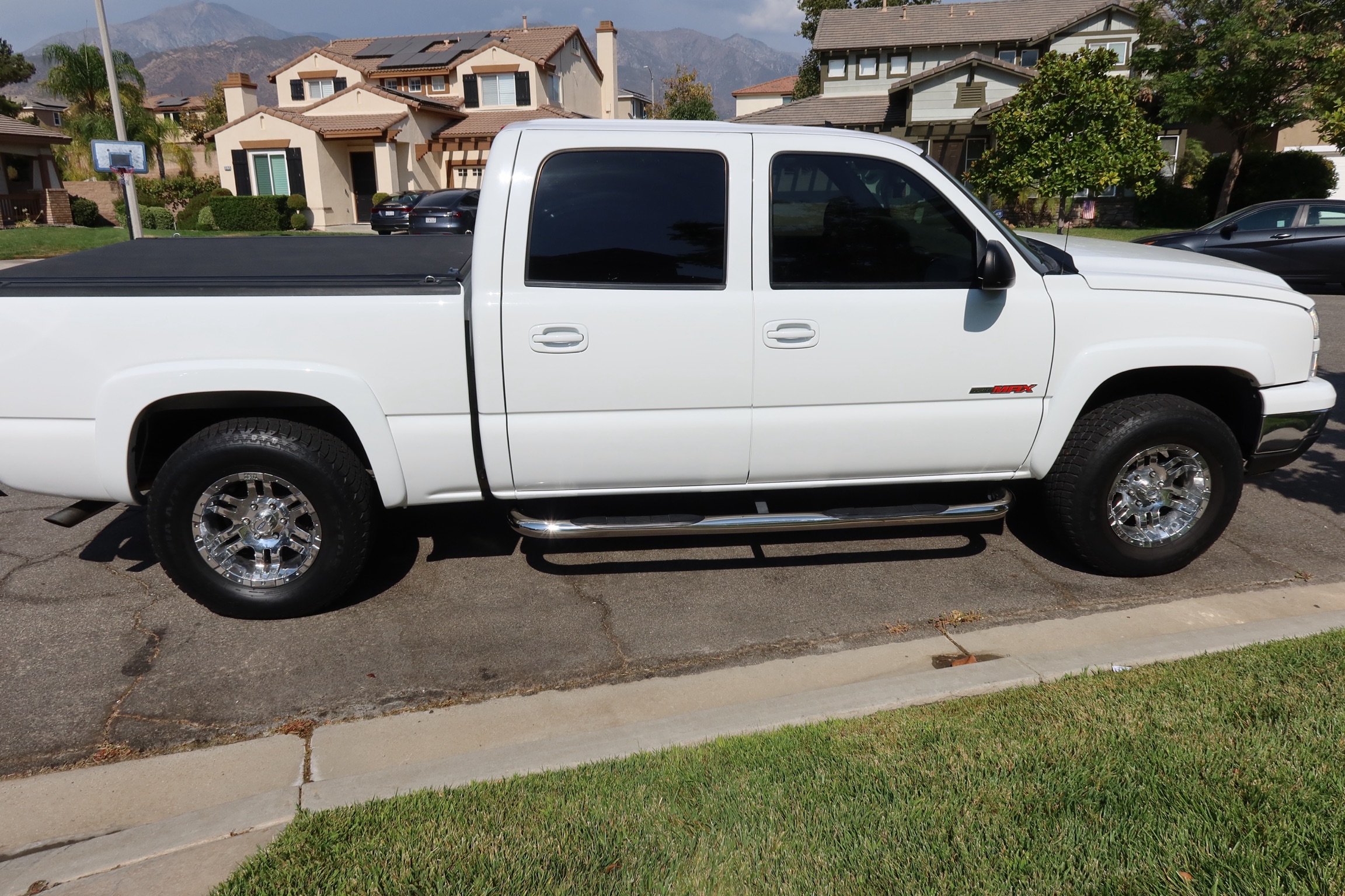 Used 2006 Chevrolet Silverado 1500 LT w/ Vortecmax Performance Pack RWD image 8