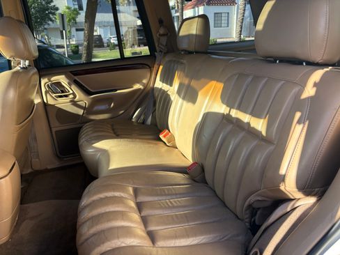Used 2000 Jeep Grand Cherokee Limited image 12