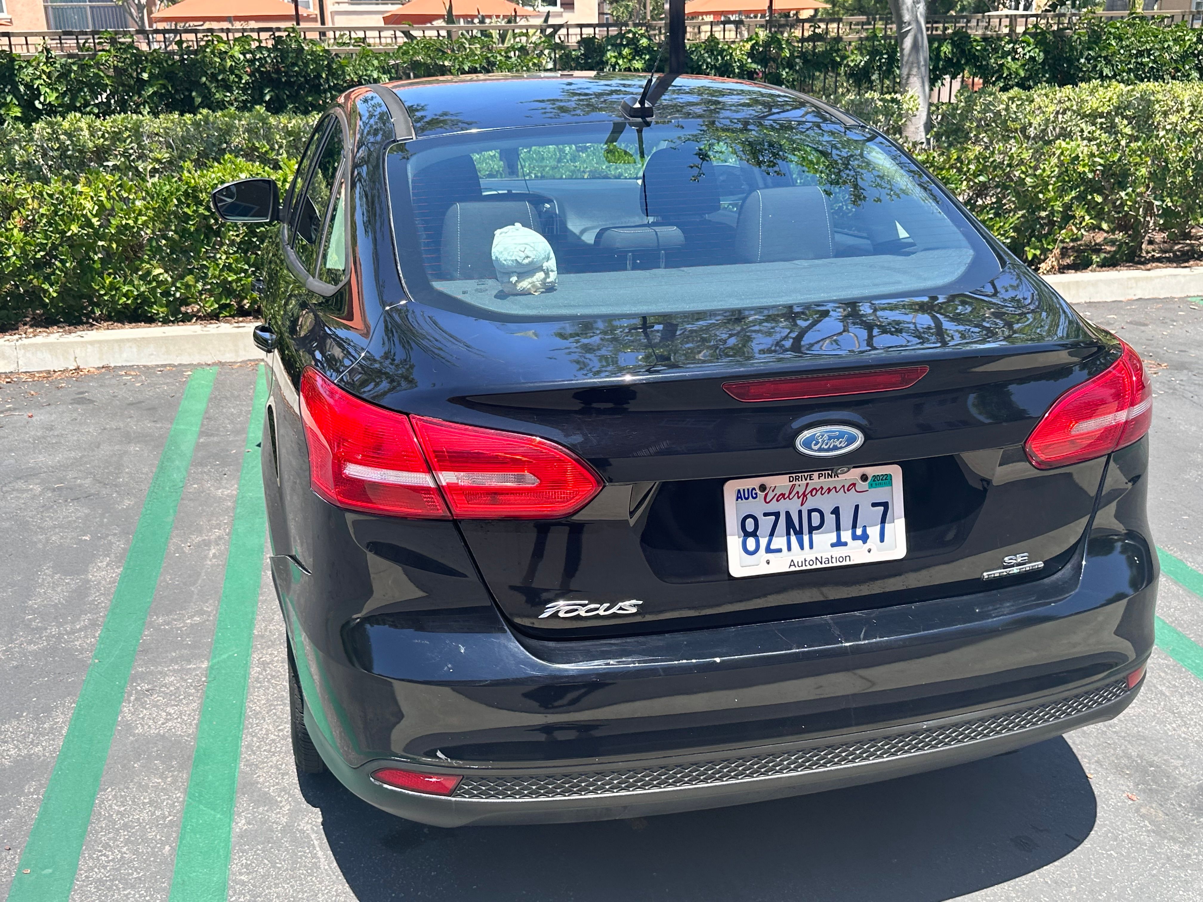 Used 2016 Ford Focus SE FWD image 2