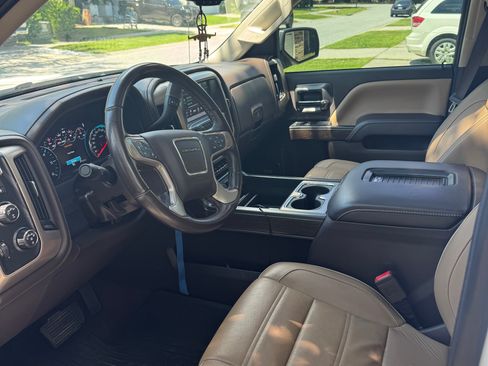 Used 2018 GMC Sierra 1500 Denali w/ Denali Ultimate Package AWD/4WD image 13
