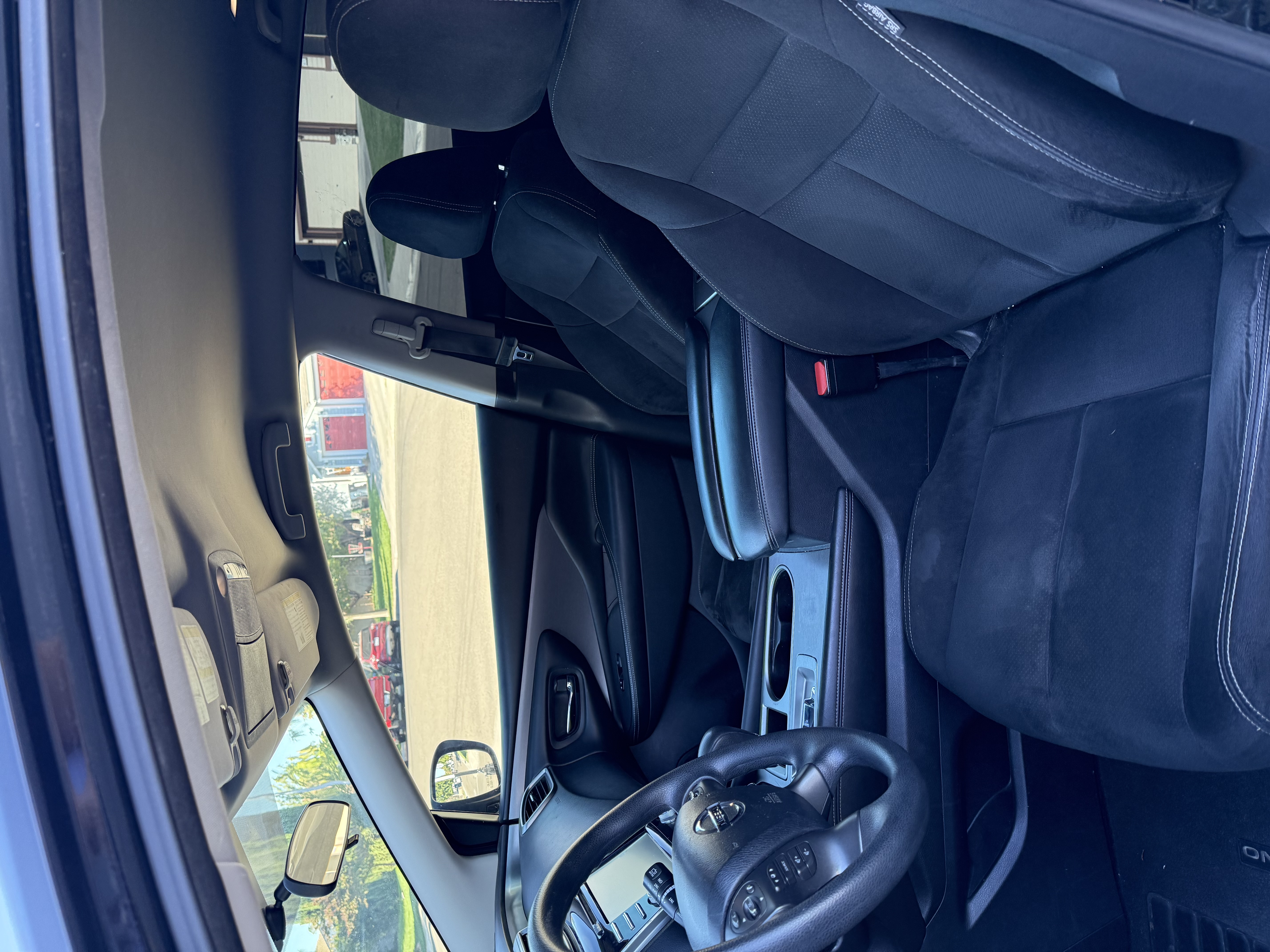Used 2019 Nissan Murano S w/ Cargo Package FWD image 2