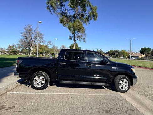 Used 2010 Toyota Tundra SR5 image 25