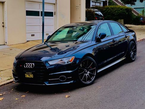 Used 2016 Audi S6 Prestige w/ Prestige Package image 27