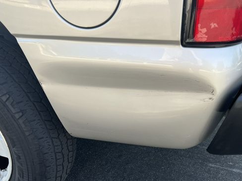 Used 2004 Chevrolet Tahoe LT w/ LT Preferred Equipment Group image 6