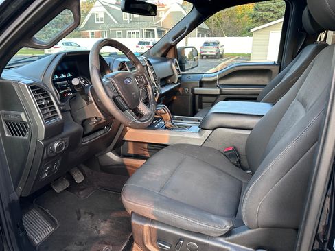 Used 2018 Ford F150 XLT w/ Equipment Group 302A Luxury image 14