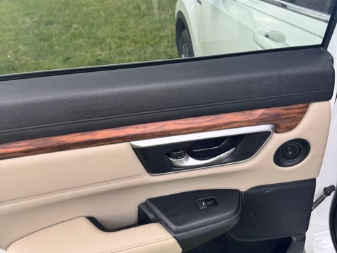 Used 2022 Honda CR-V Touring image 13