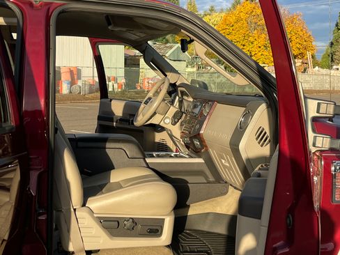 Used 2008 Ford F350 Lariat image 19