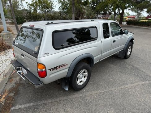 Used 2003 Toyota Tacoma PreRunner RWD image 5