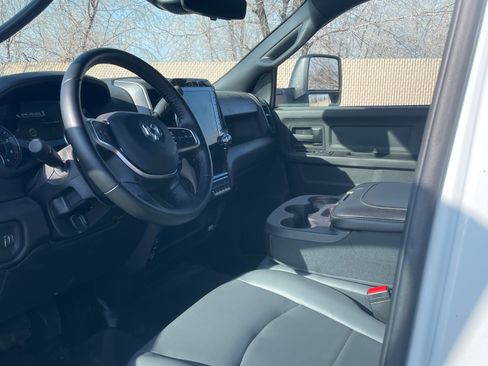 Used 2024 RAM 5500 Tradesman w/ Safety Group image 6