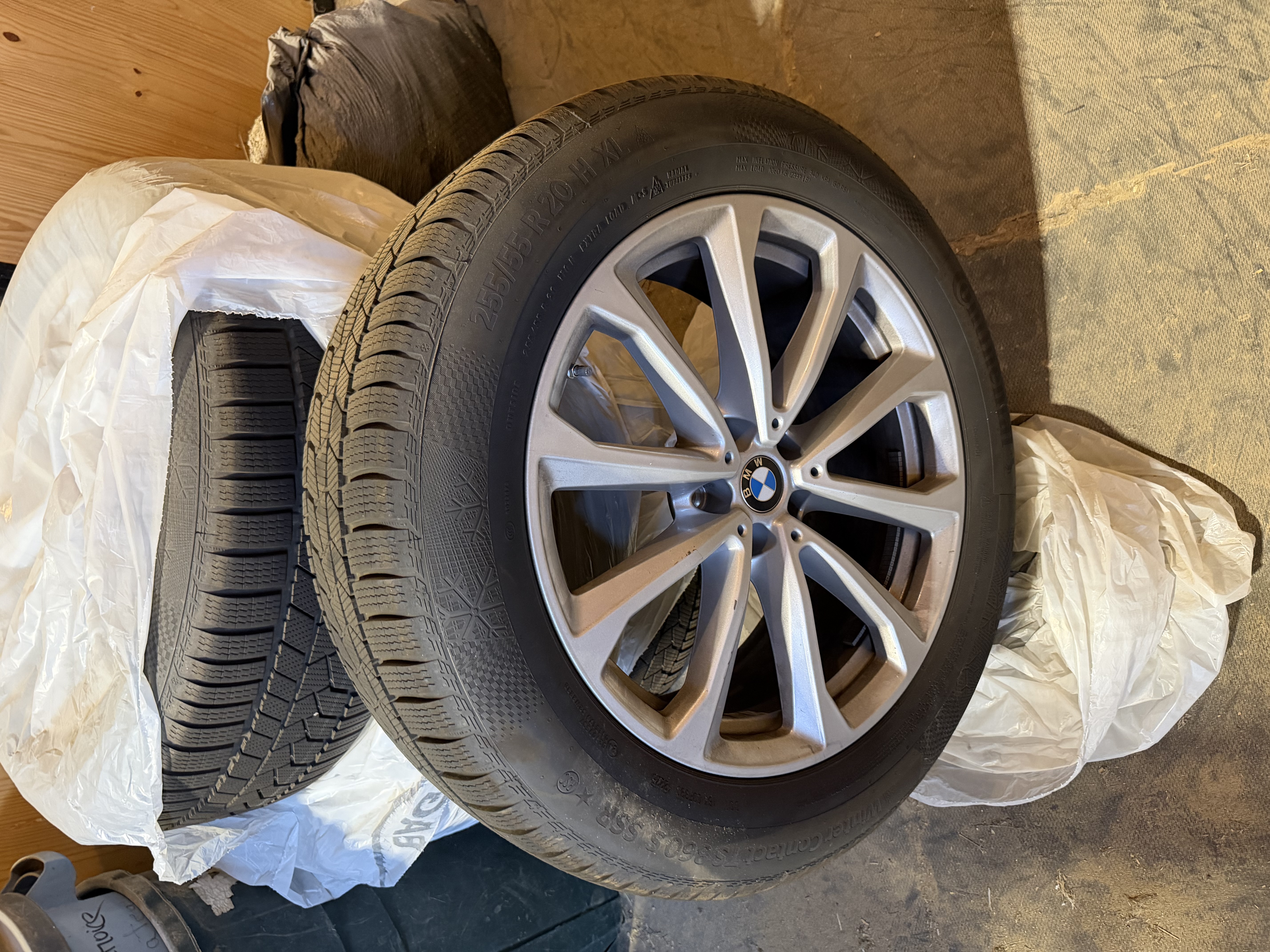 Used 2025 BMW X7 M60i AWD/4WD image 23