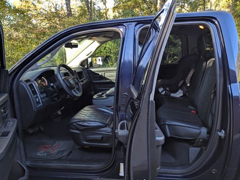 Used 2017 RAM 1500 Express w/ Express Value Package image 6