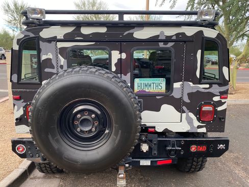 Used 1997 HUMMER H1 4-Door Wagon AWD/4WD image 9
