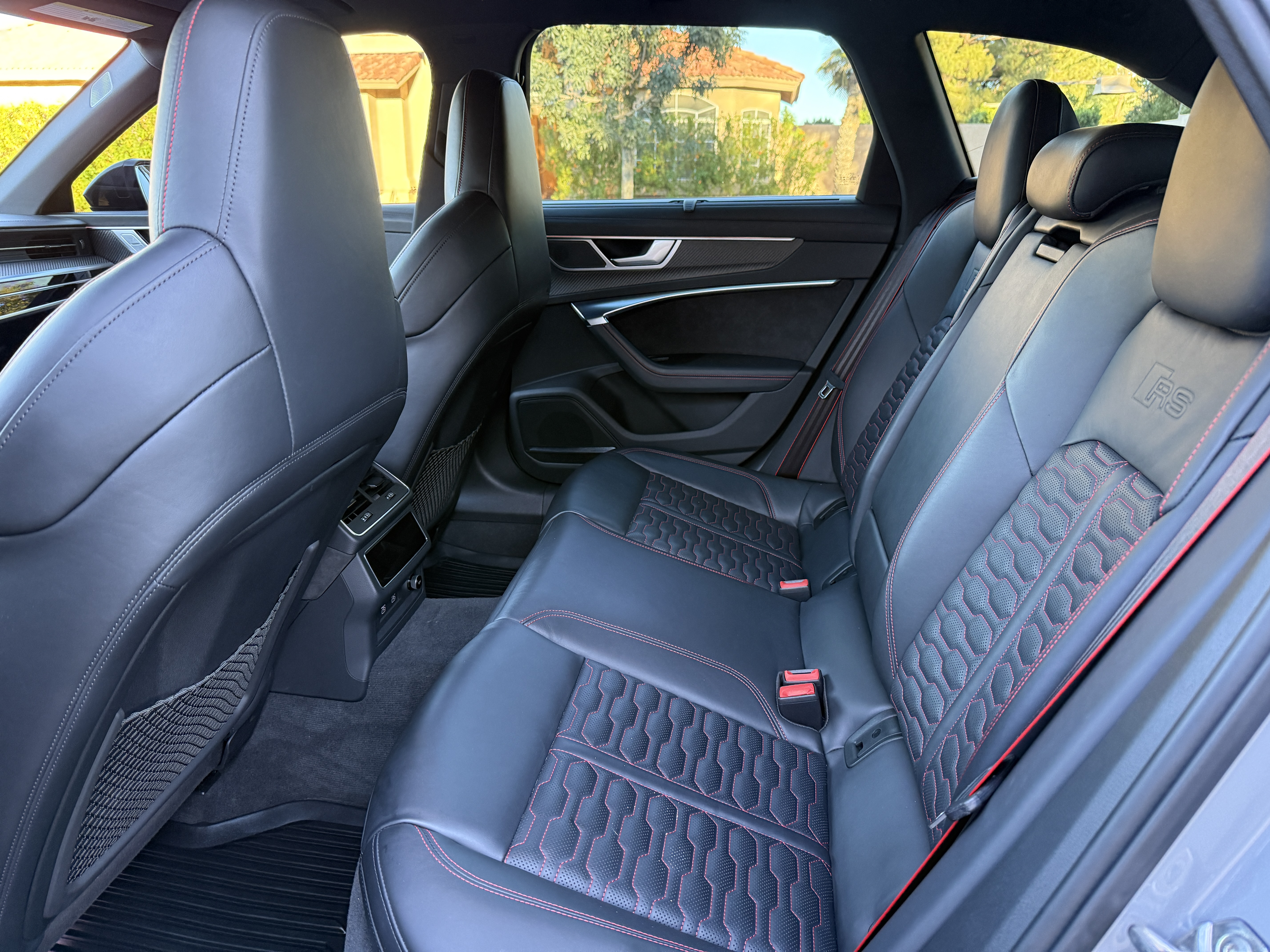 Used 2021 Audi RS 6 AWD/4WD image 20