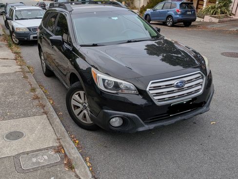 Used 2017 Subaru Outback 2.5i Premium AWD/4WD image 5