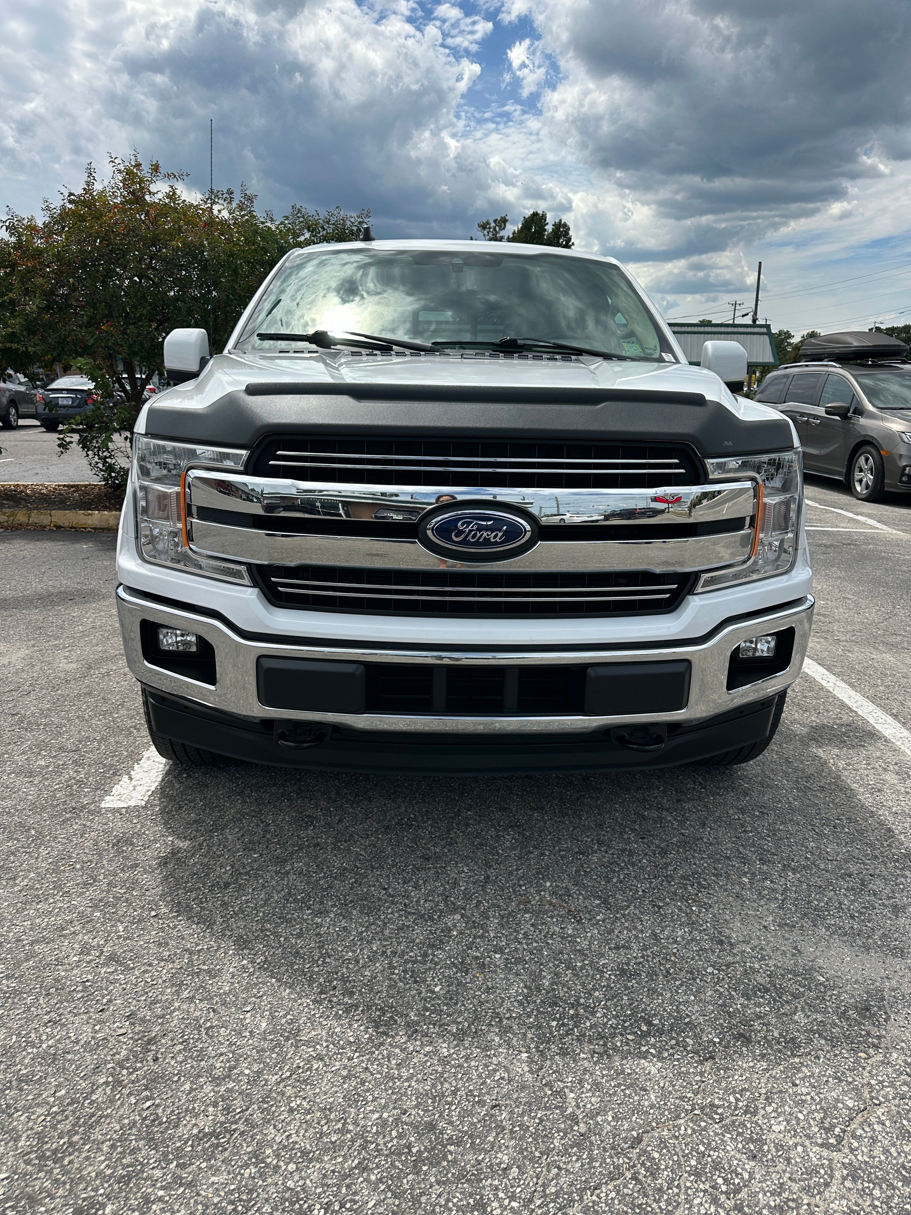 Used 2020 Ford F150 Lariat w/ Equipment Group 501A Mid image 4
