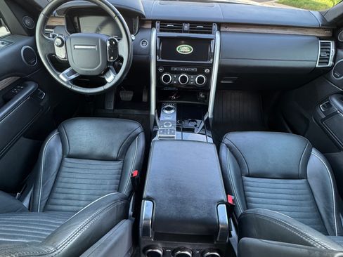 Used 2019 Land Rover Discovery HSE Luxury image 9